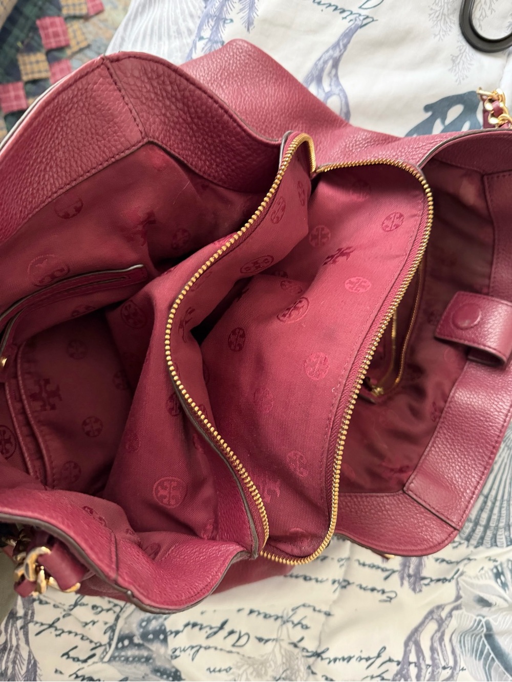 Tory Burch Pebbled Leather Shoulder Bag in Burgundy - Picture 4 of 12
